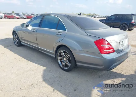 2012 Mercedes-Benz S 550 из США, поврежденный, VIN WDDNG7DBXCA468652